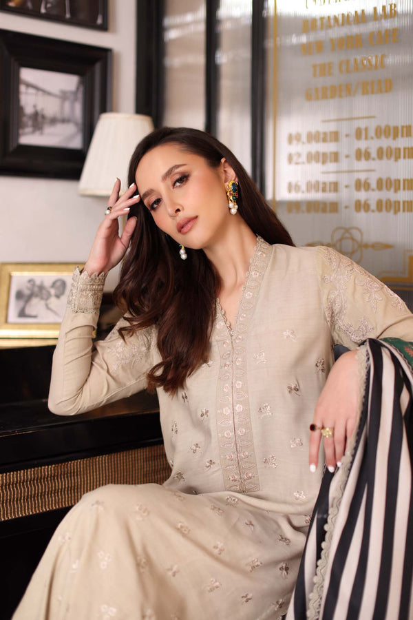Noor by Saadia Asad | Winter Embroidered Printkhaas 25 | D1 - B