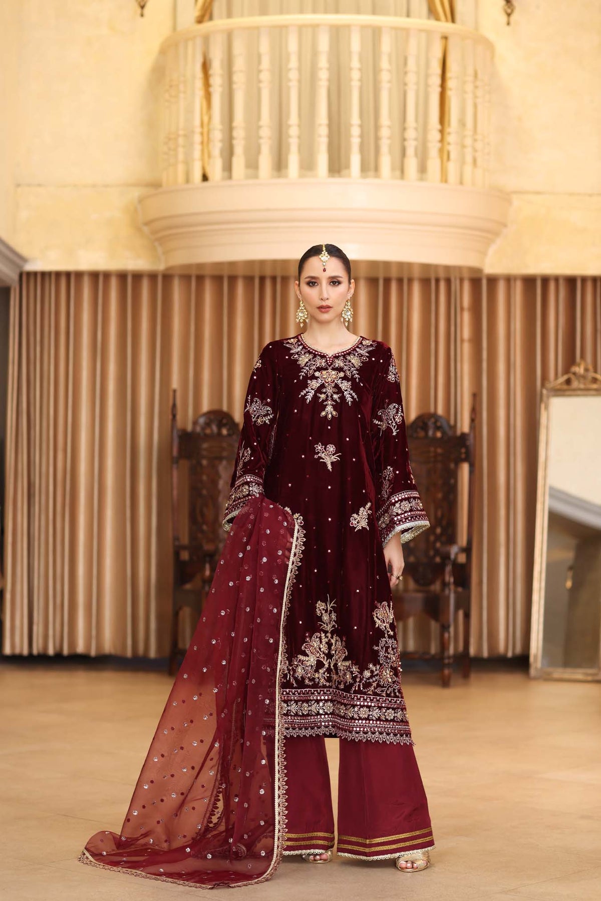 Noor by Saadia Asad | Handcrafted Velvet 25 | Naqsh