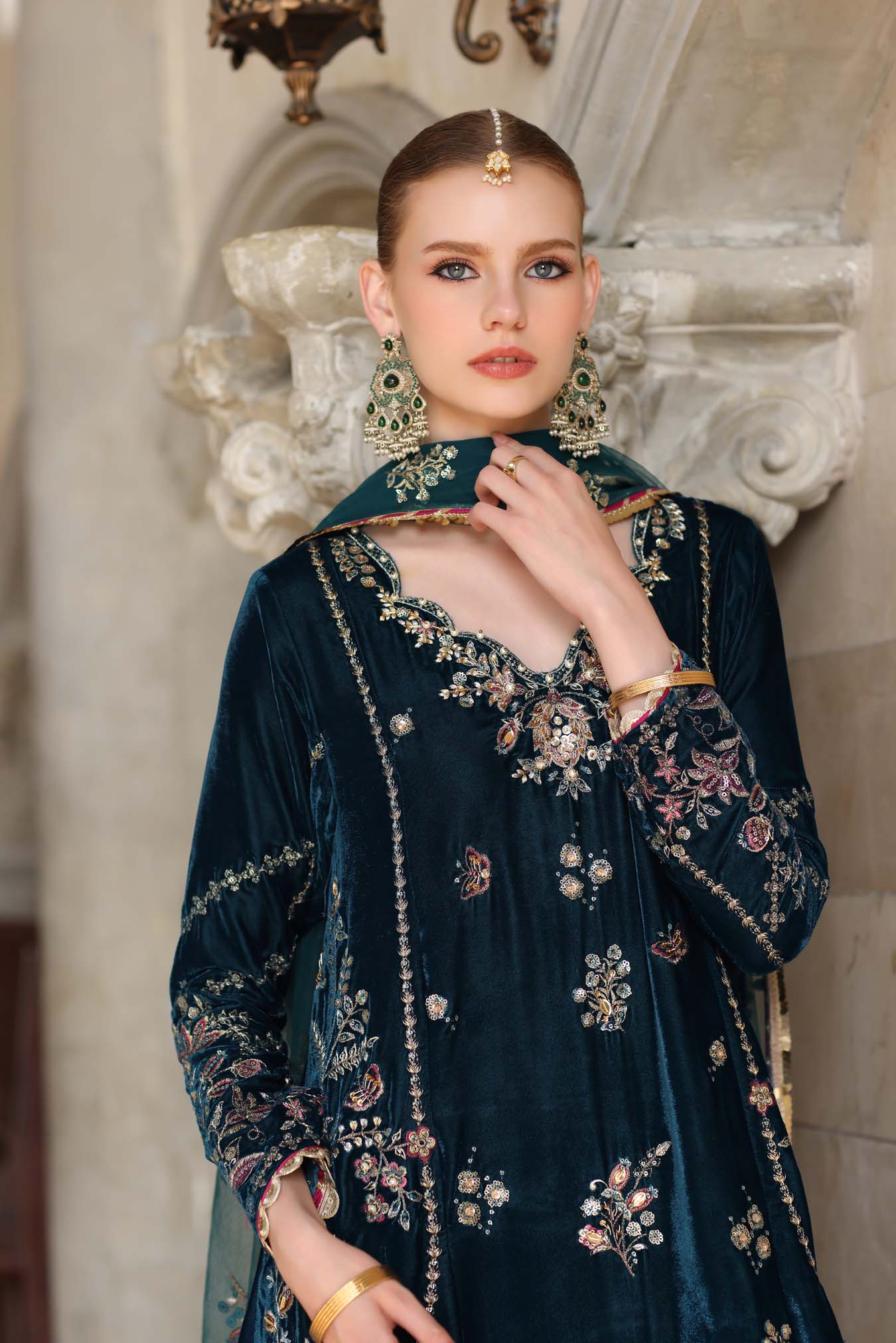 Noor by Saadia Asad | Handcrafted Velvet 25 | Andaleeb