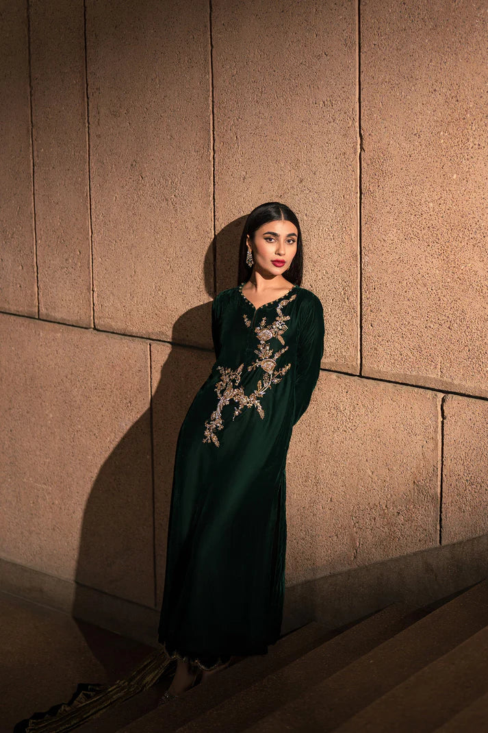 Ammara Khan | Rendezvous Velvet | Emerald Jewel of the East Velvet Set (D-04)