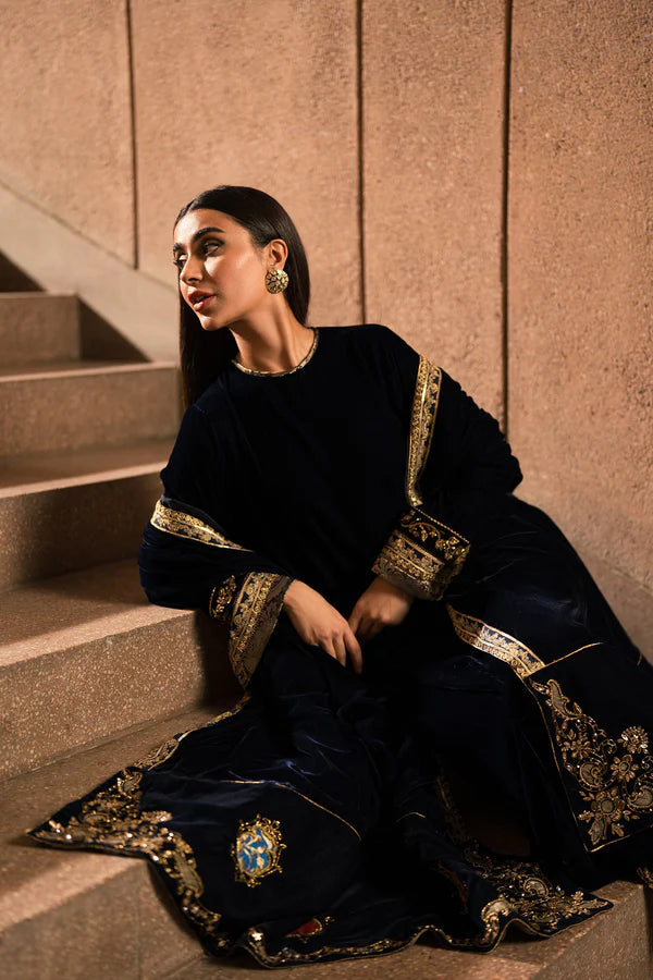 Ammara Khan | Rendezvous Velvet | Navy Magic Velvet Shawl Set (D-09)