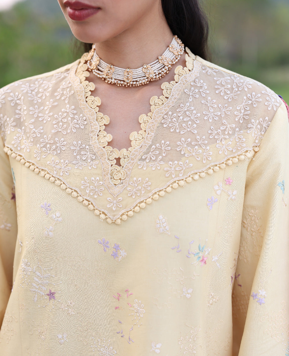 Republic Womenswear | Lilas Lawn 26 | Amris