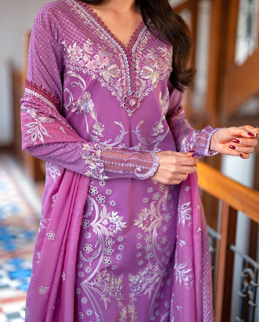 Mushq | Astoria Lawn 26 | Arielle