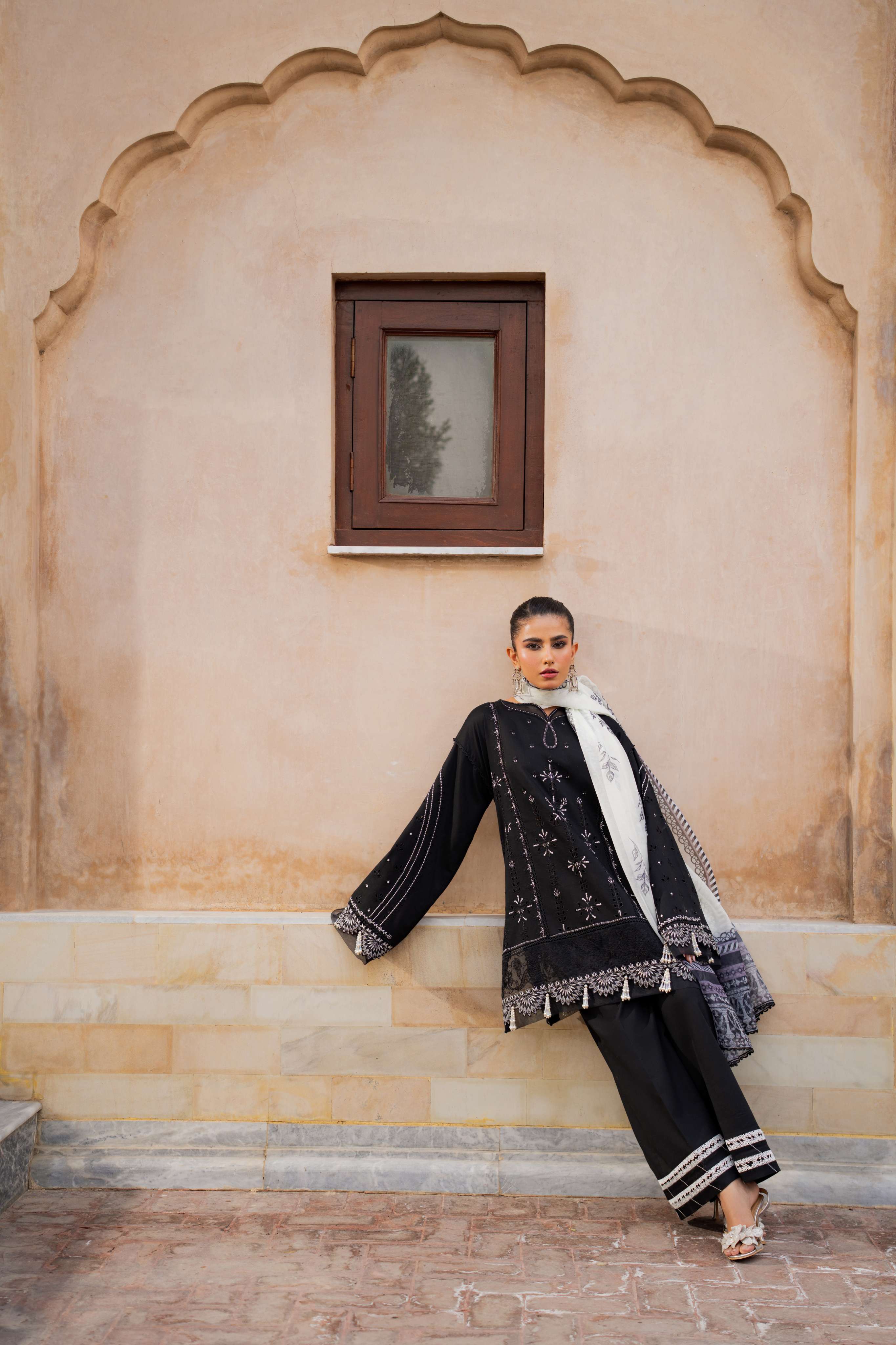 Azzal | Summer Lawn 26 l SABLE