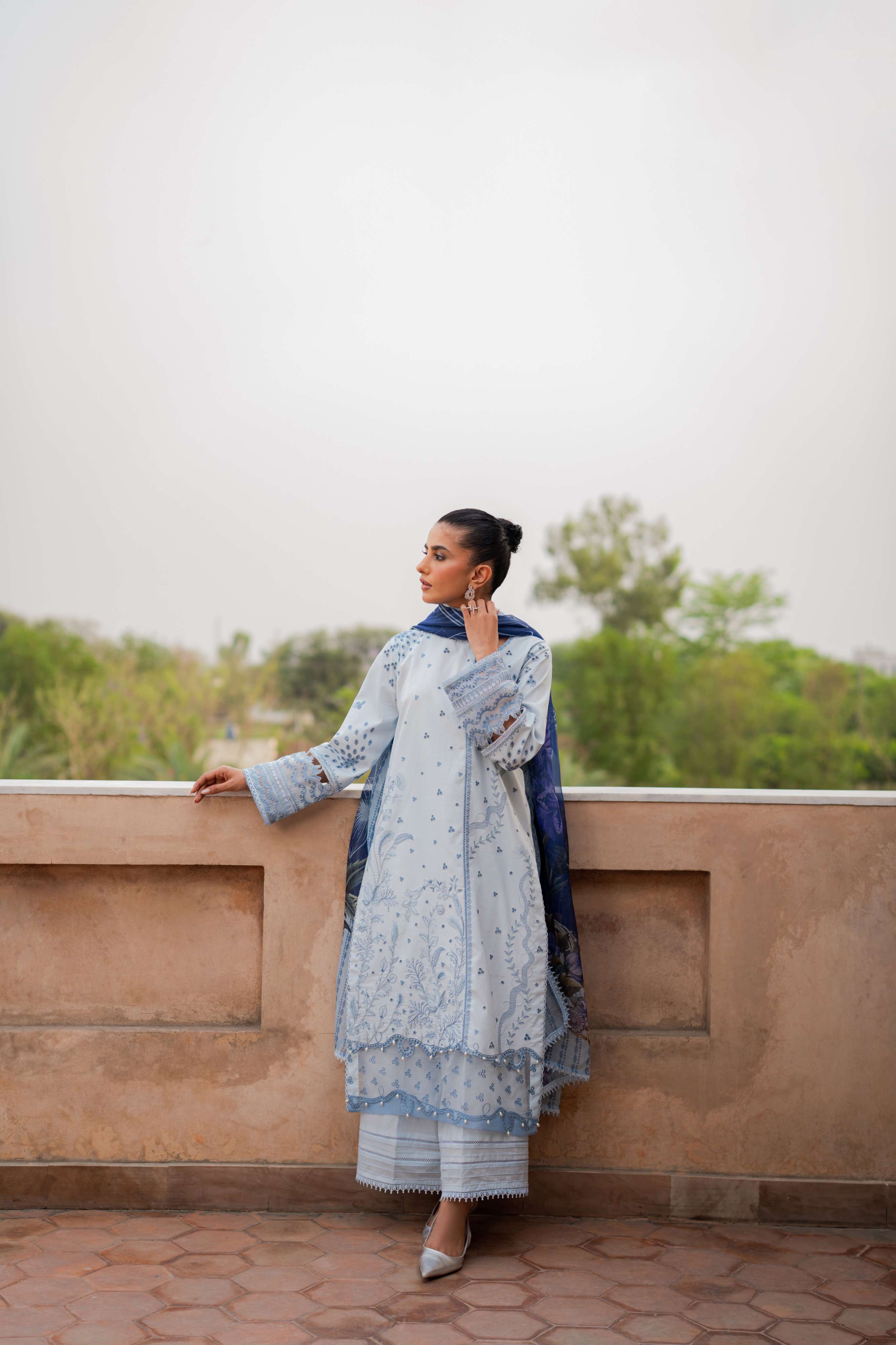 Azzal | Summer Lawn 26 l SAPPHIRE