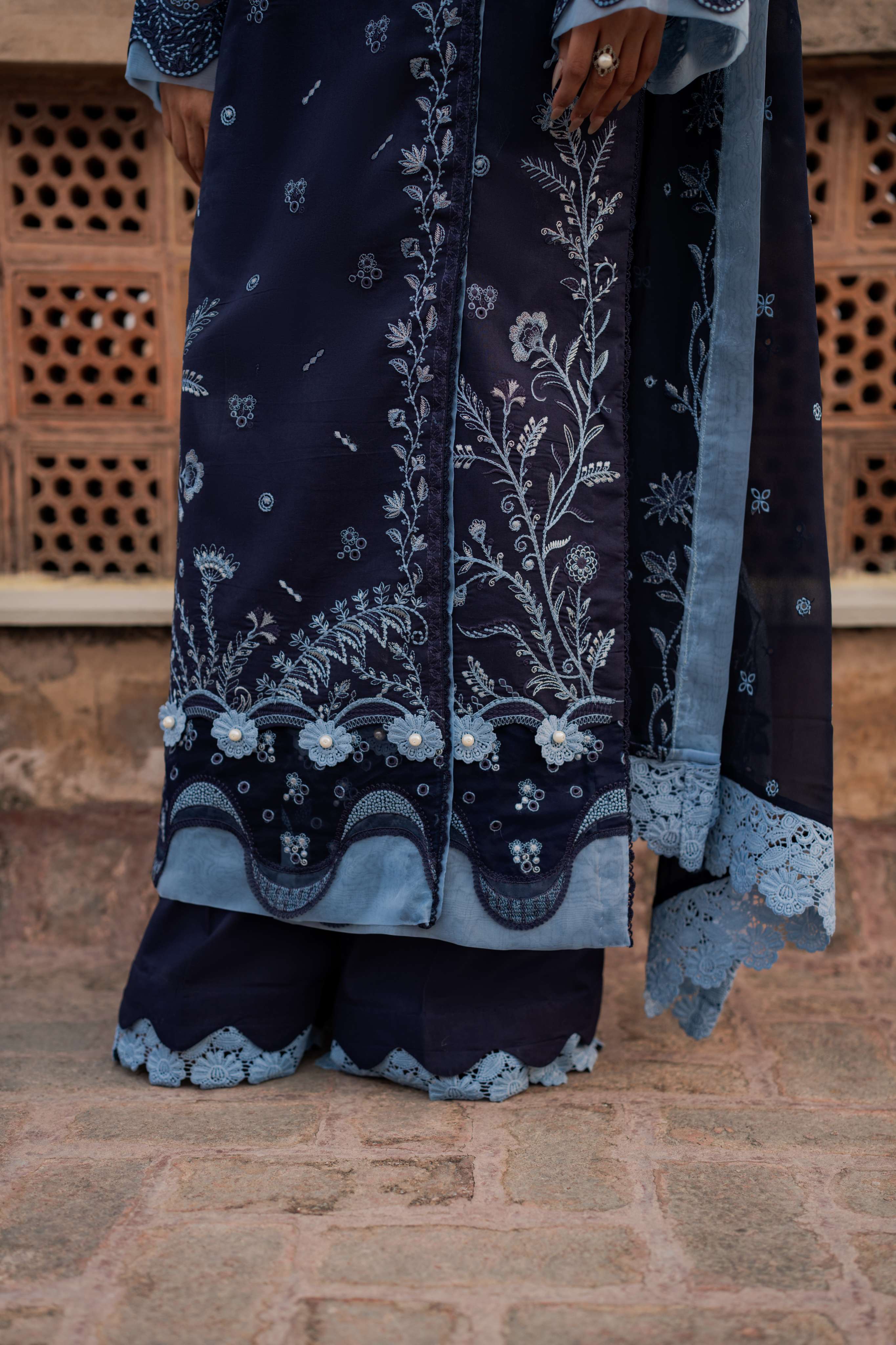 Azzal | Summer Lawn 26 l Azz