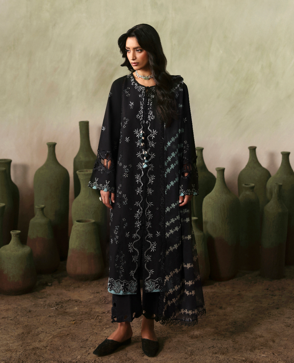 Republic Womenswear | Basics Pret | Shadow Muse
