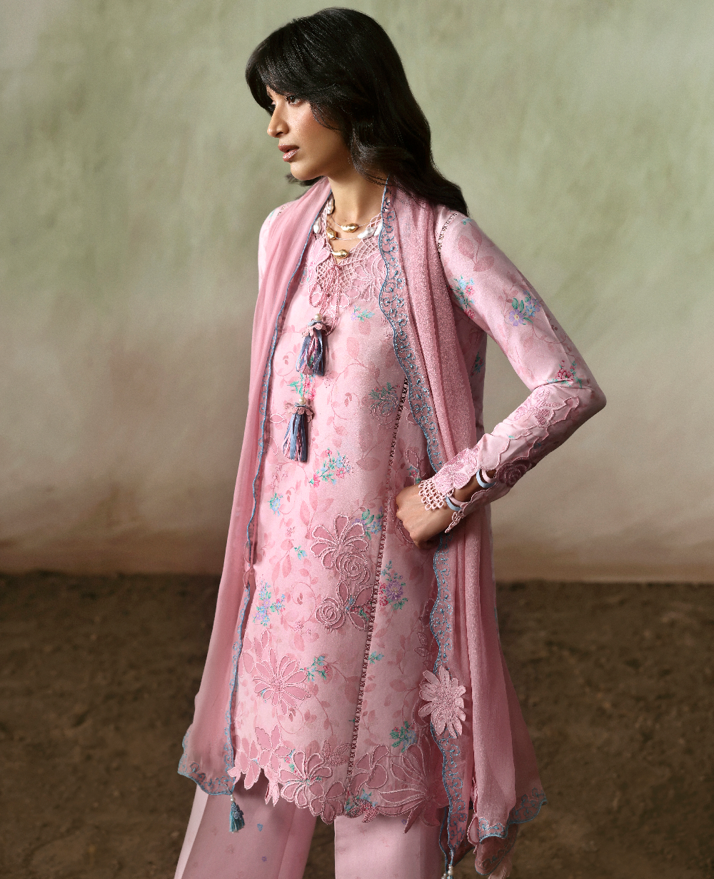 Republic Womenswear | Basics Pret | Pink Marshmello