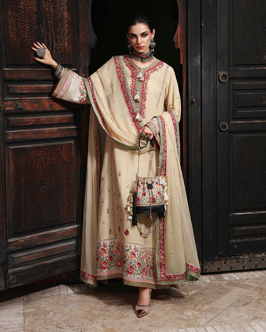 Mushq | Nuvera Rawsilk | Cardinal Gem