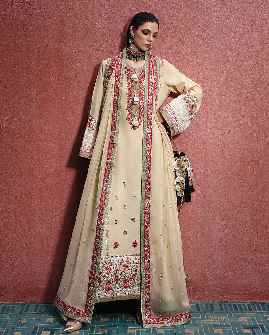 Mushq | Nuvera Rawsilk | Cardinal Gem