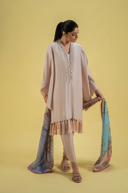 Ammara Khan | Sia 25 |D-01