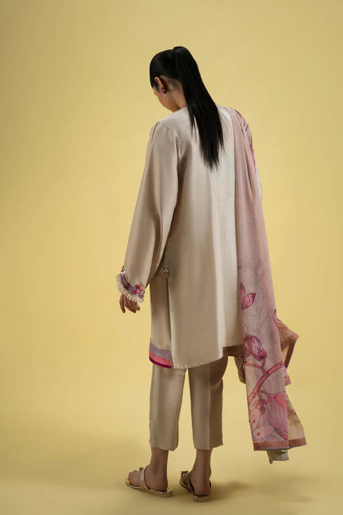 Ammara Khan | Sia 25 | D-03