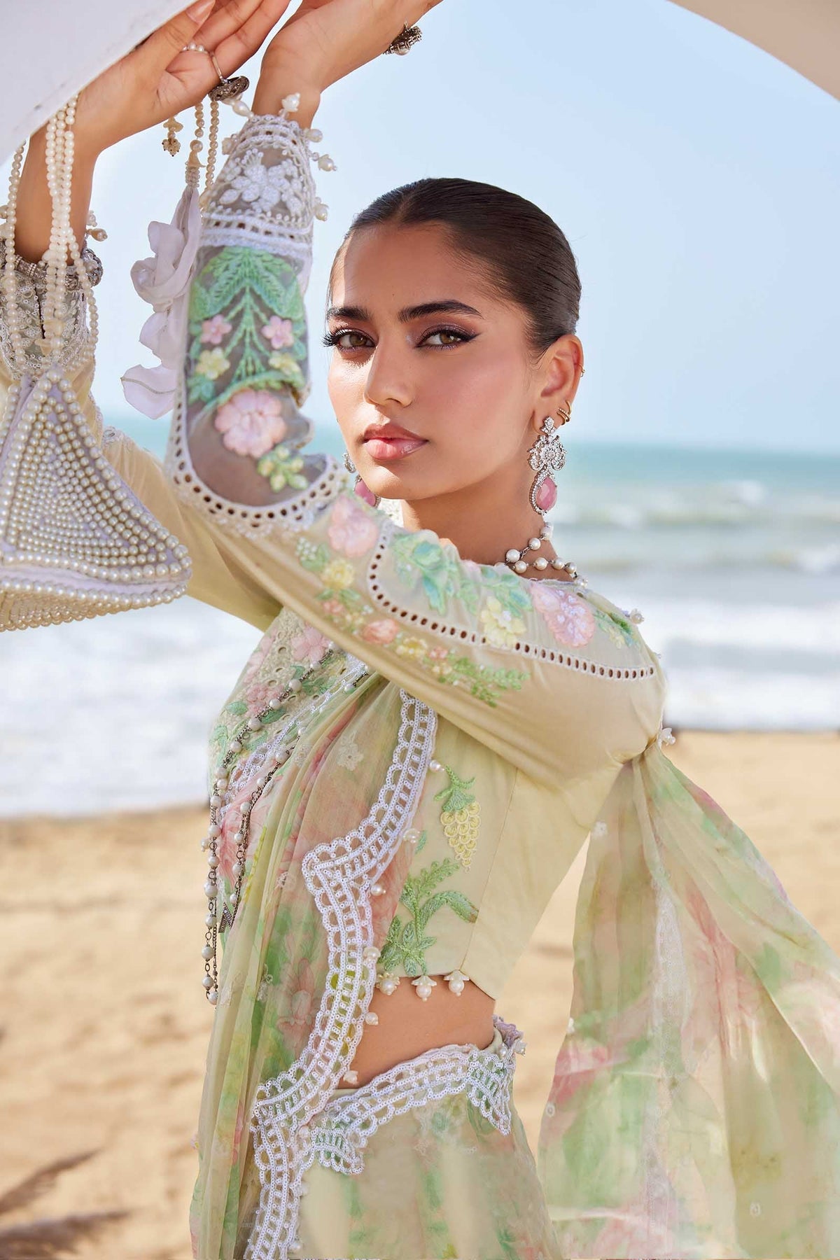 Maria B | Eid Collection 25 | 25-04