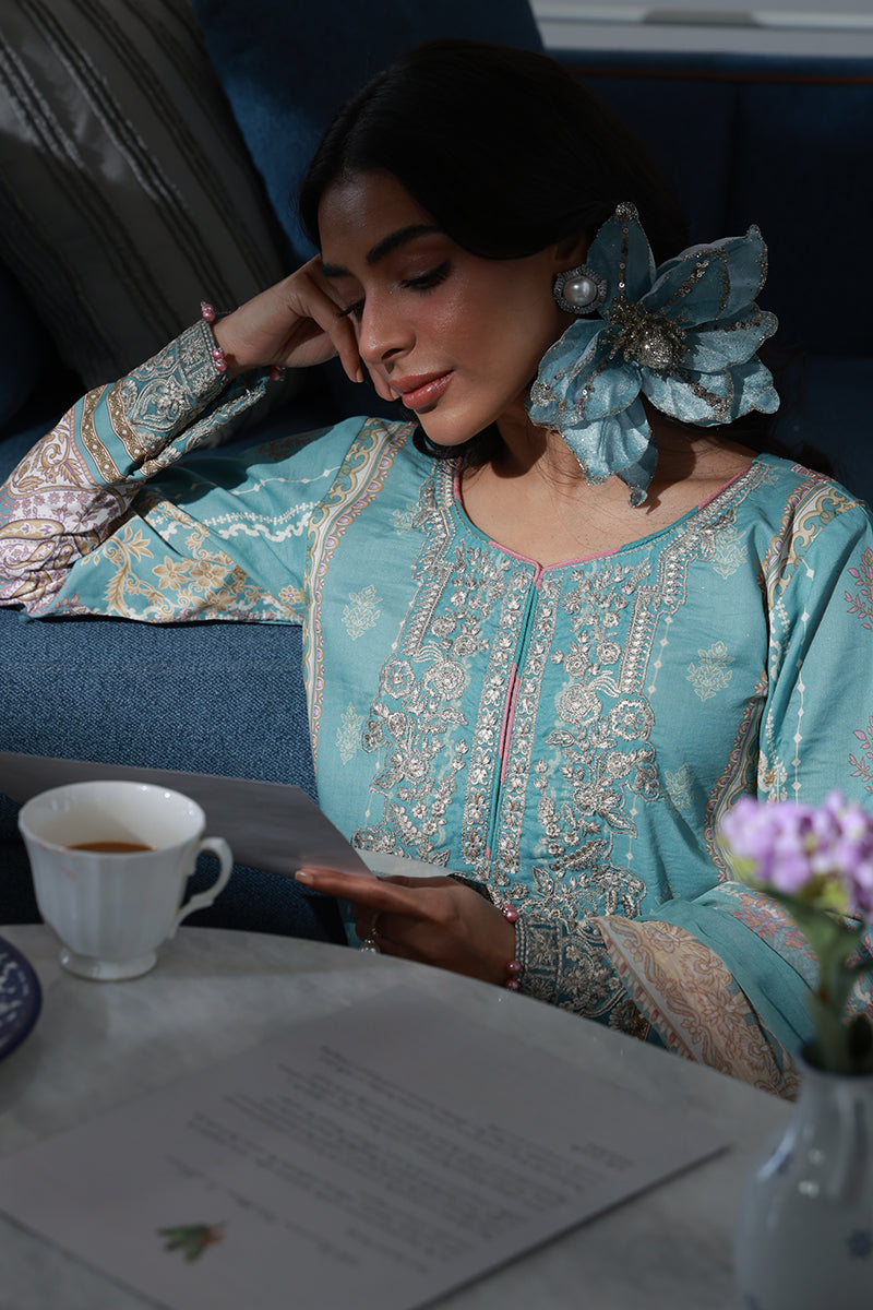 Gulaal | Delia Lawn | Eidra