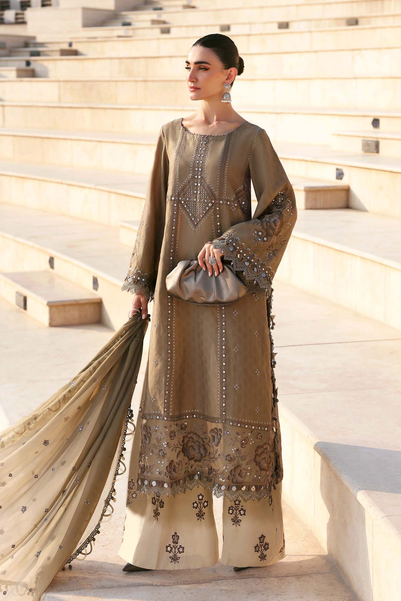 Maria B | Lawn 26 | D-2602-A