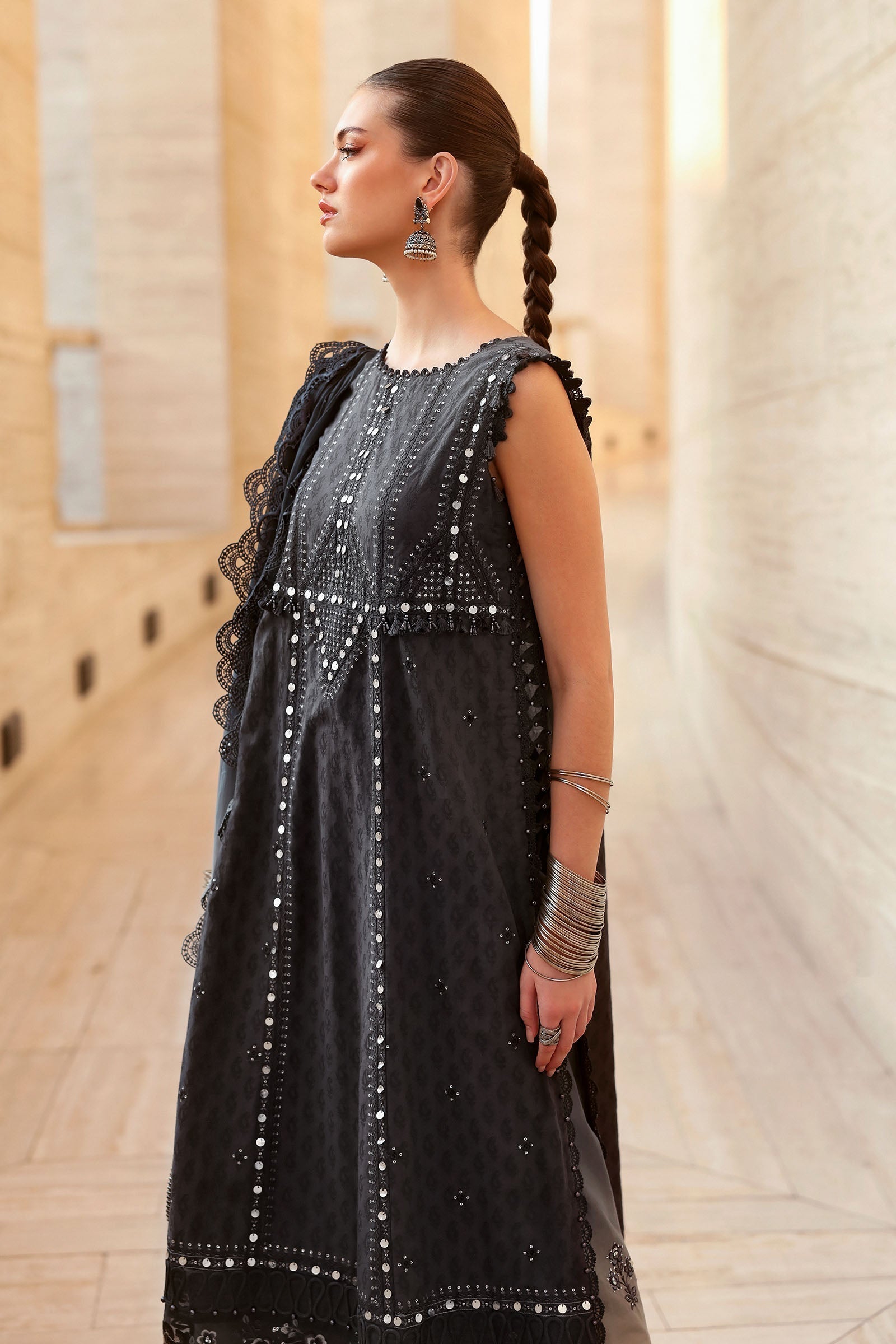 Maria B | Lawn 26 | D-2602-B