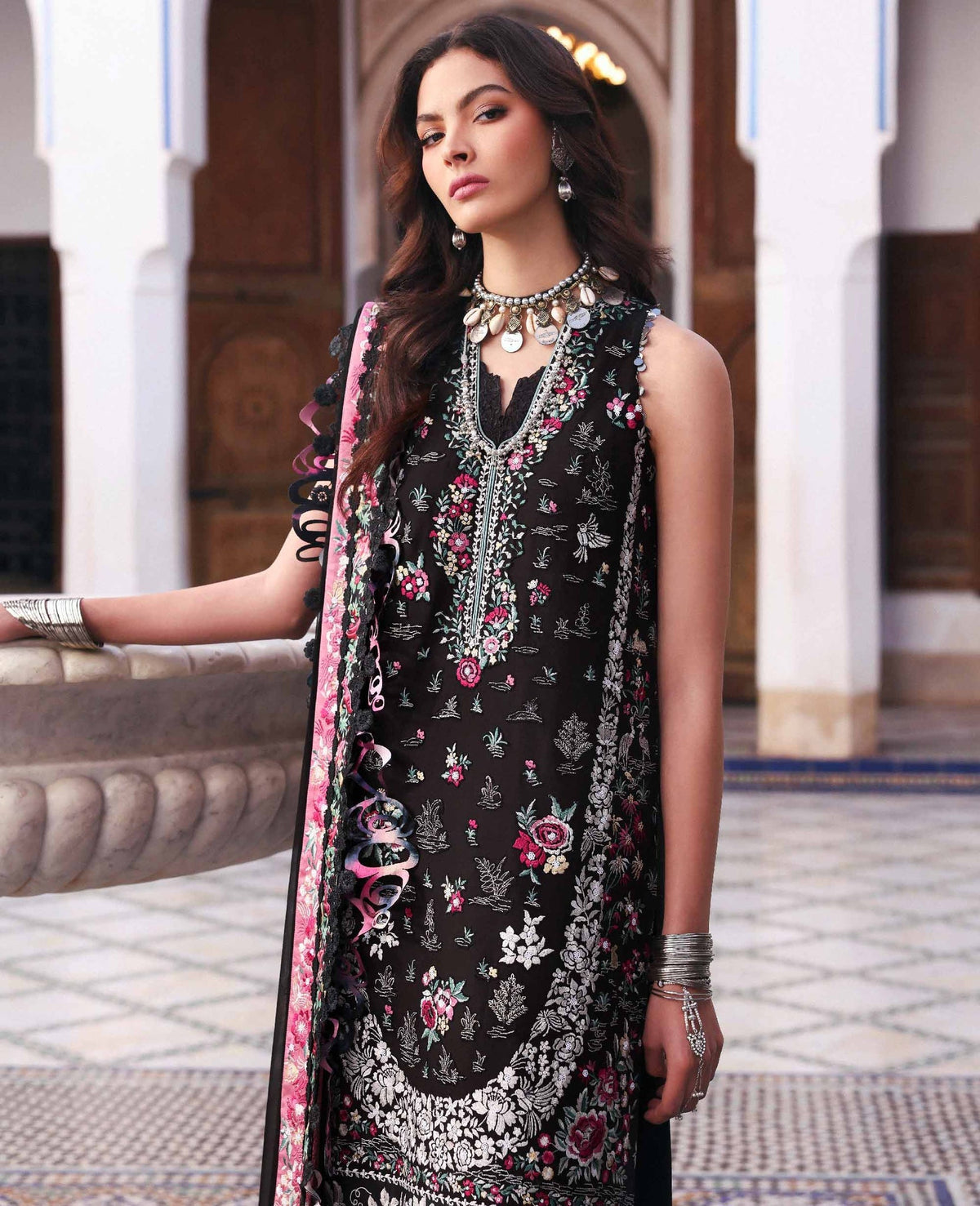 Republic Womenswear | Reine Luxury Lawn 26 | Elia