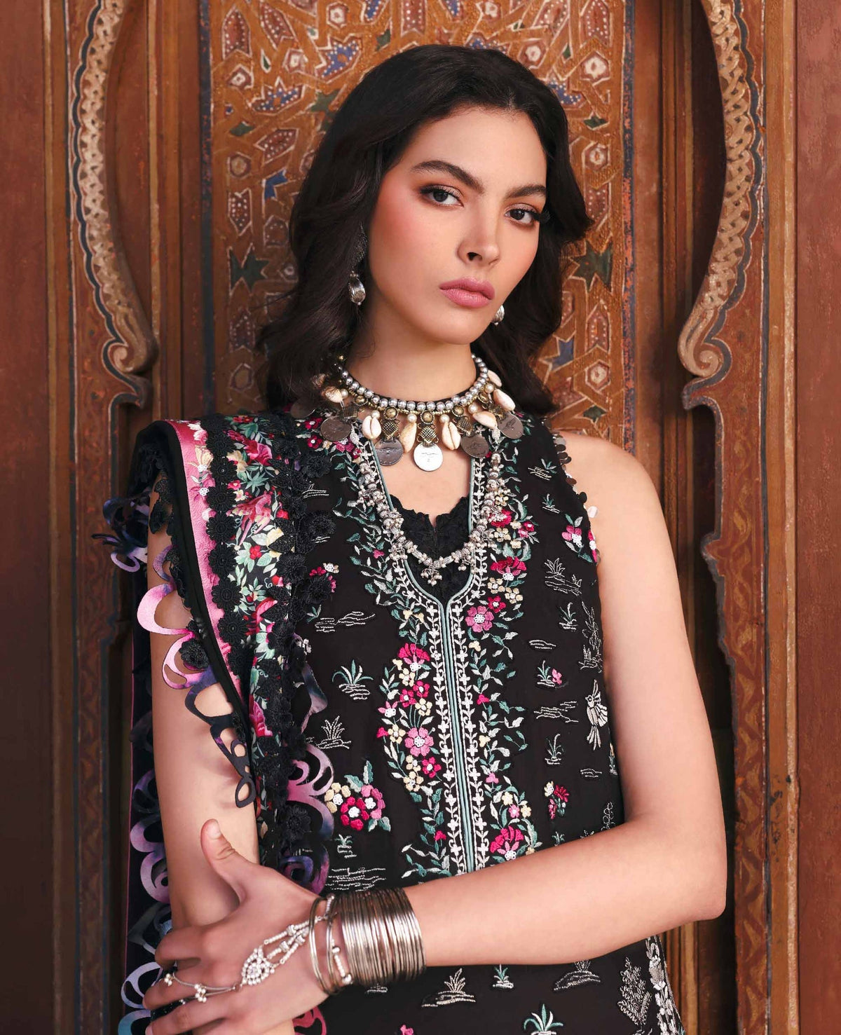 Republic Womenswear | Reine Luxury Lawn 26 | Elia