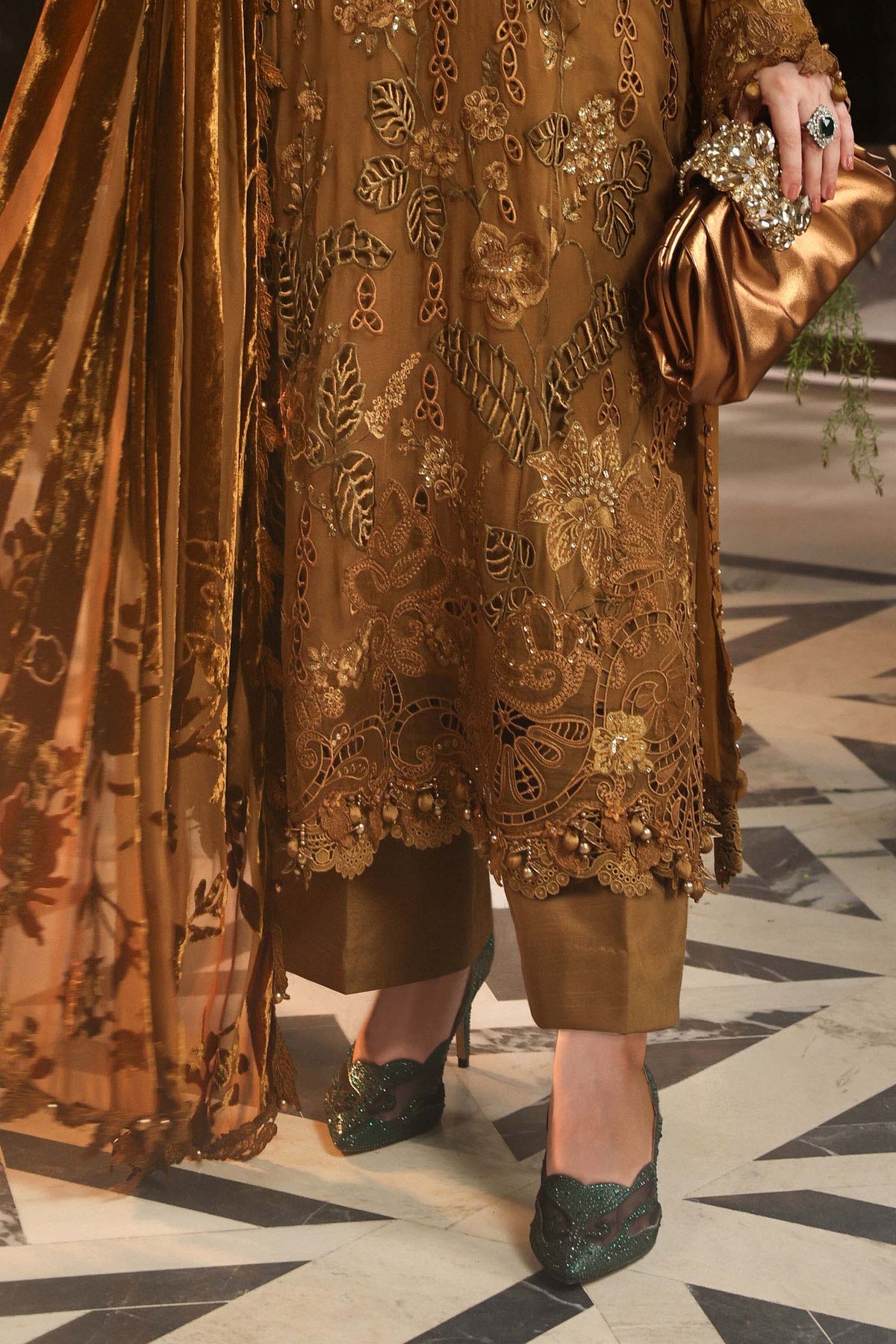Maria B | Royale Tea Affair | MPC-26-205-Mustard