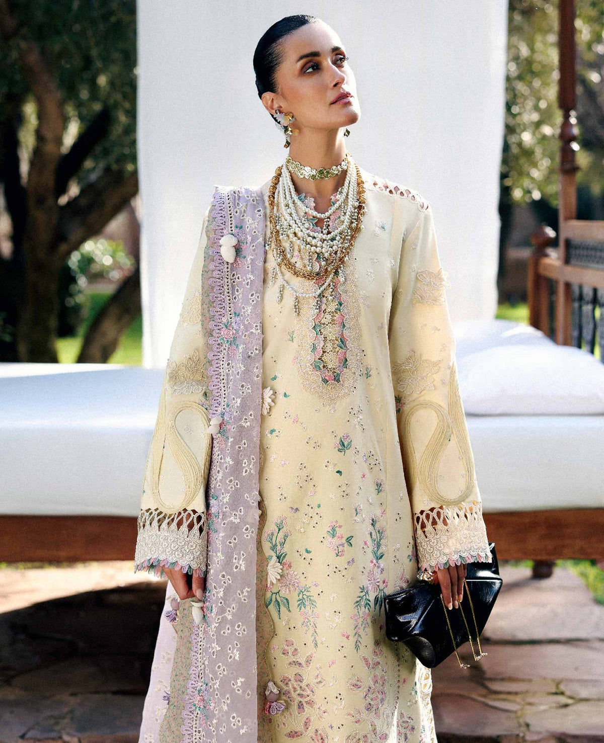 Republic Womenswear | Reine Luxury Lawn 26 | Lumi