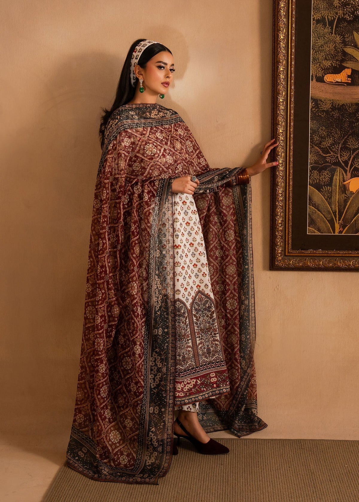 Maria Osama Khan | Retro Lawn 25 | Nair
