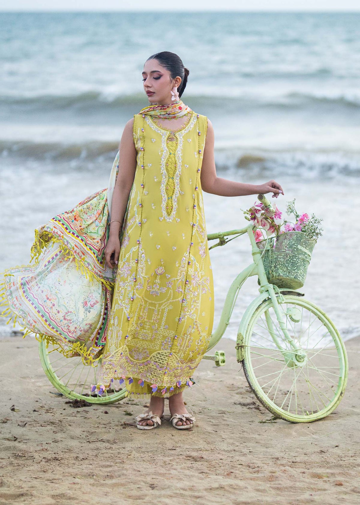 Kanwal Malik | Mira Summer Lawn 26 | Ilyra