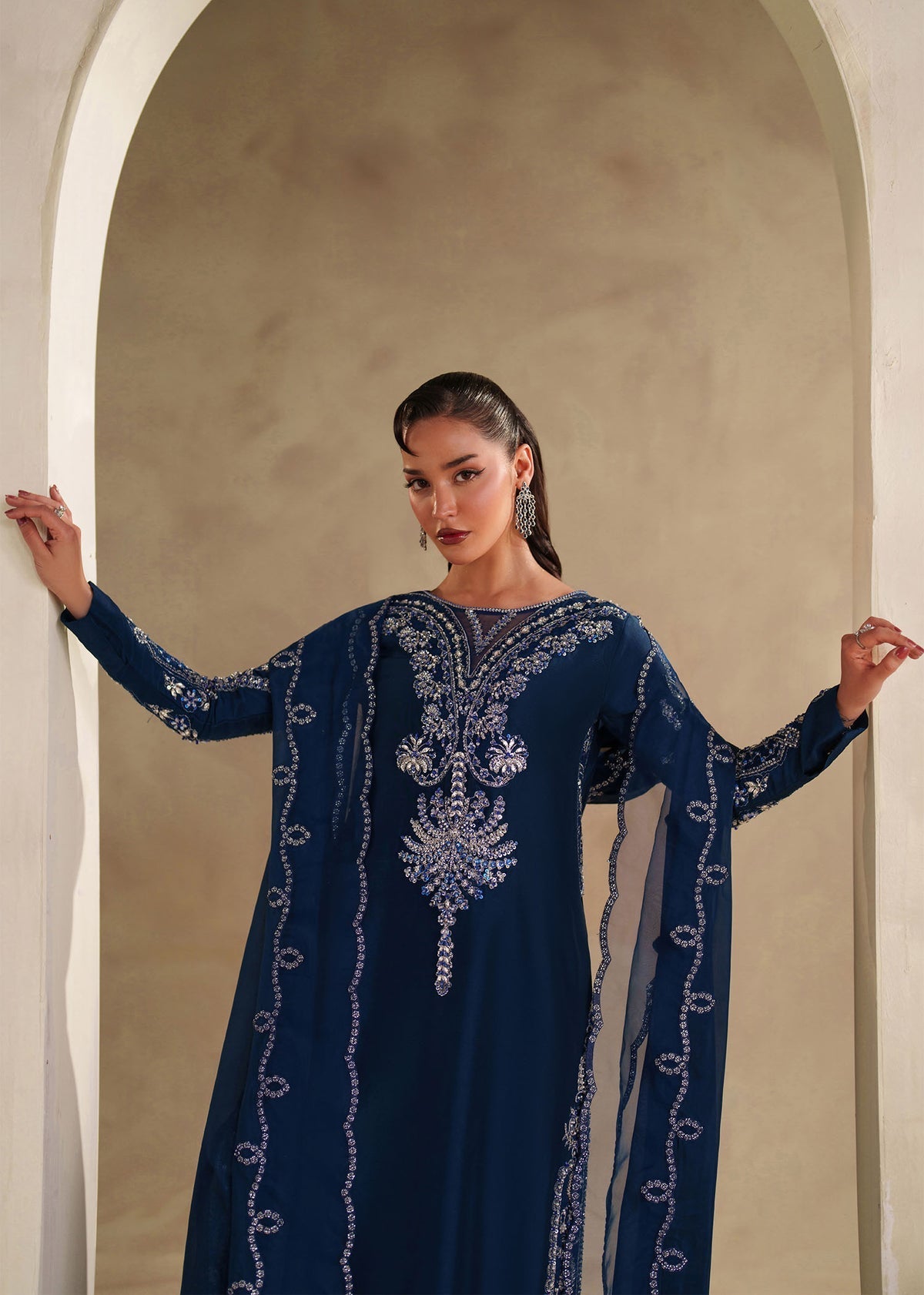 Dastoor | Maahi Luxury Pret | Chloe