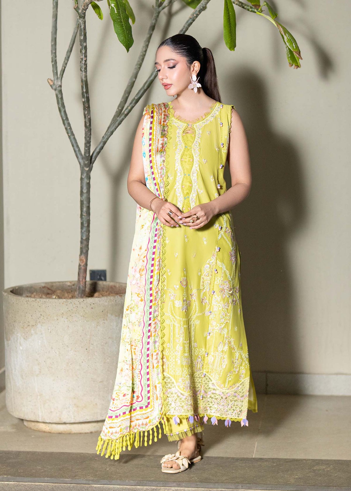Kanwal Malik | Mira Summer Lawn 26 | Ilyra