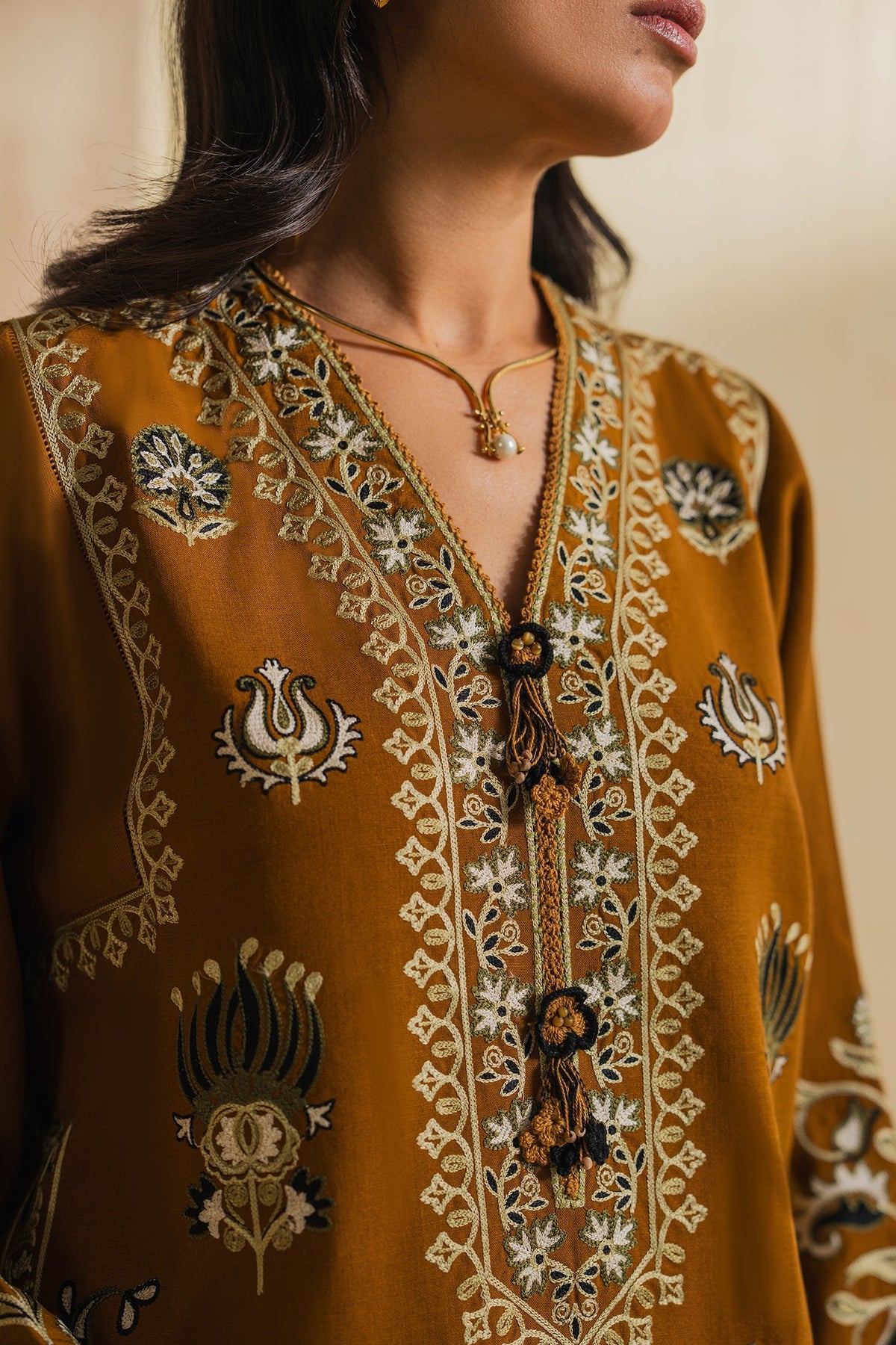 Elan | Indigene Pret | AMAAN (ERW-21575)