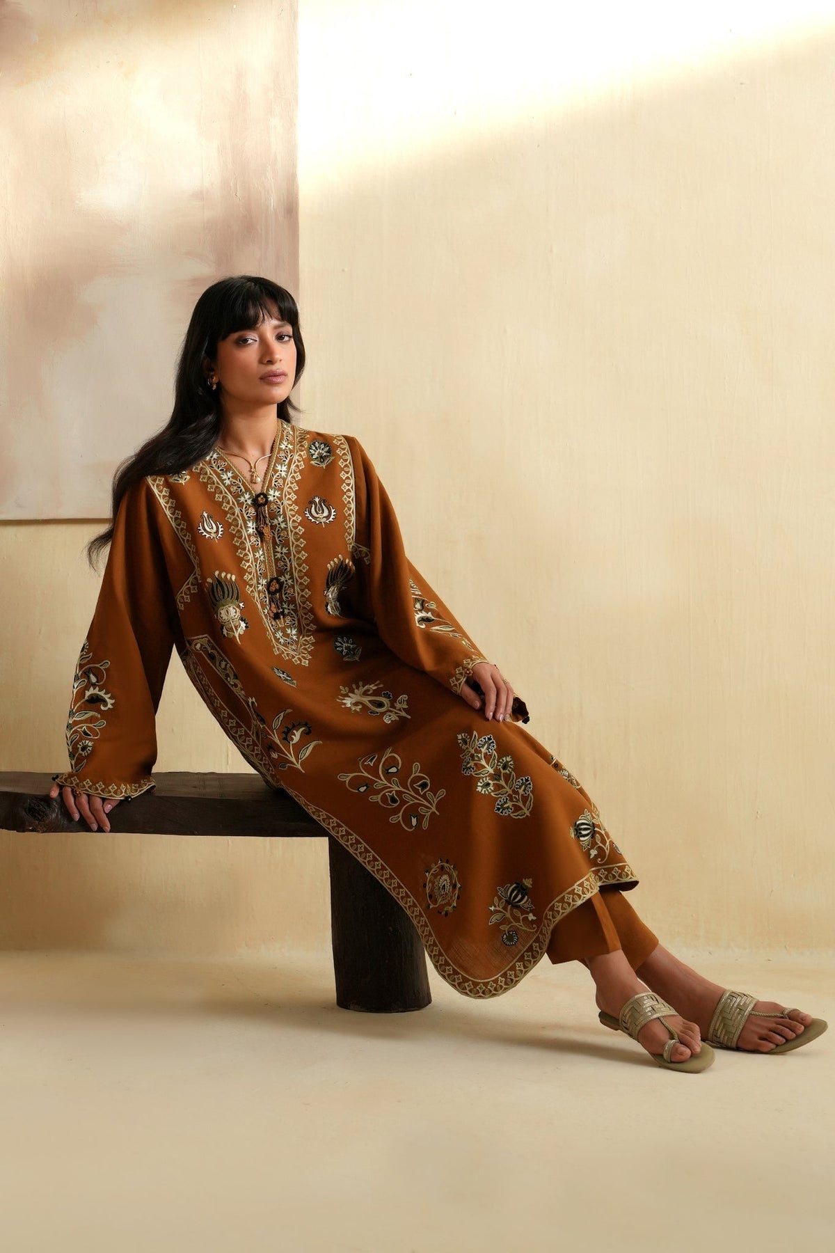 Elan | Indigene Pret | AMAAN (ERW-21575)