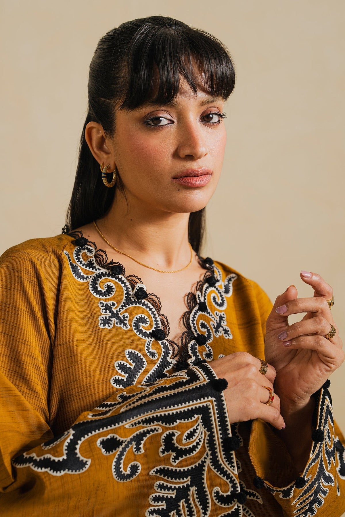 Elan | Indigene Pret |AARIZ (ERW-21580)