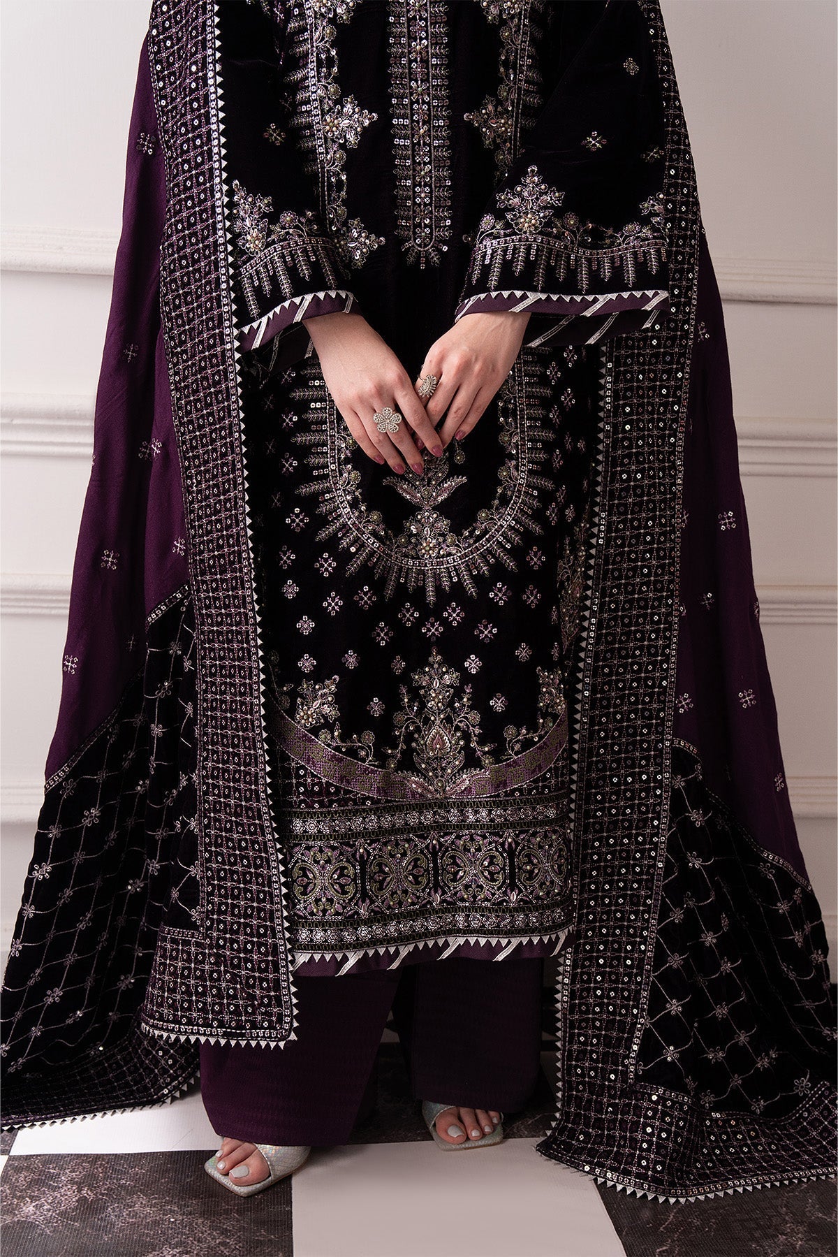 Raeesa Premium | Noirah Velvet | NV-001