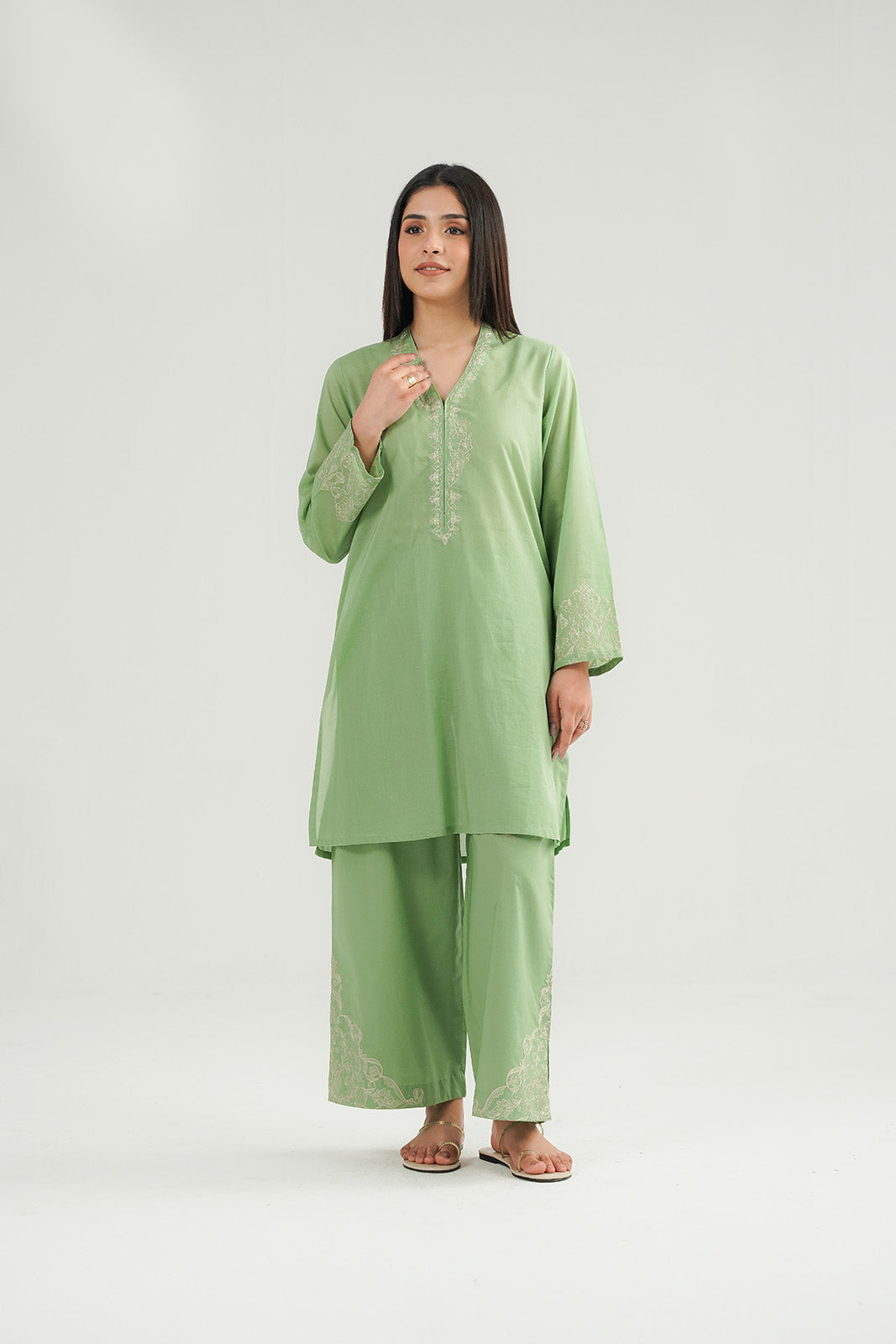 Chinyere | Pret'26 l 2 Piece Lawn Embroidered Suit (CP0429)