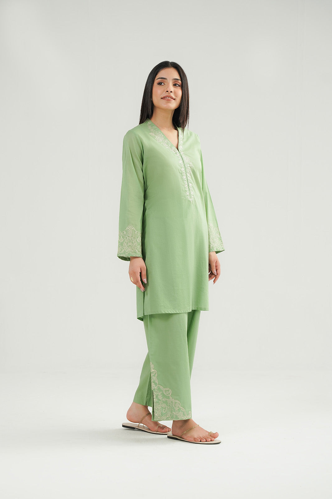 Chinyere | Pret'26 l 2 Piece Lawn Embroidered Suit (CP0429)