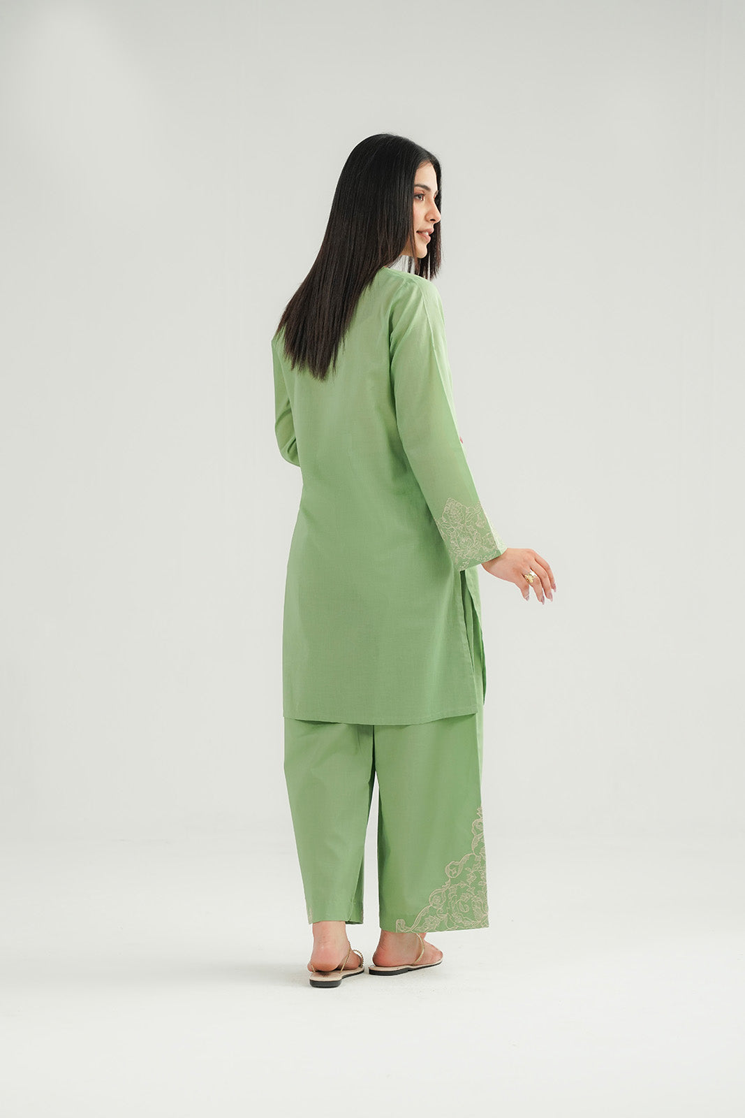 Chinyere | Pret'26 l 2 Piece Lawn Embroidered Suit (CP0429)