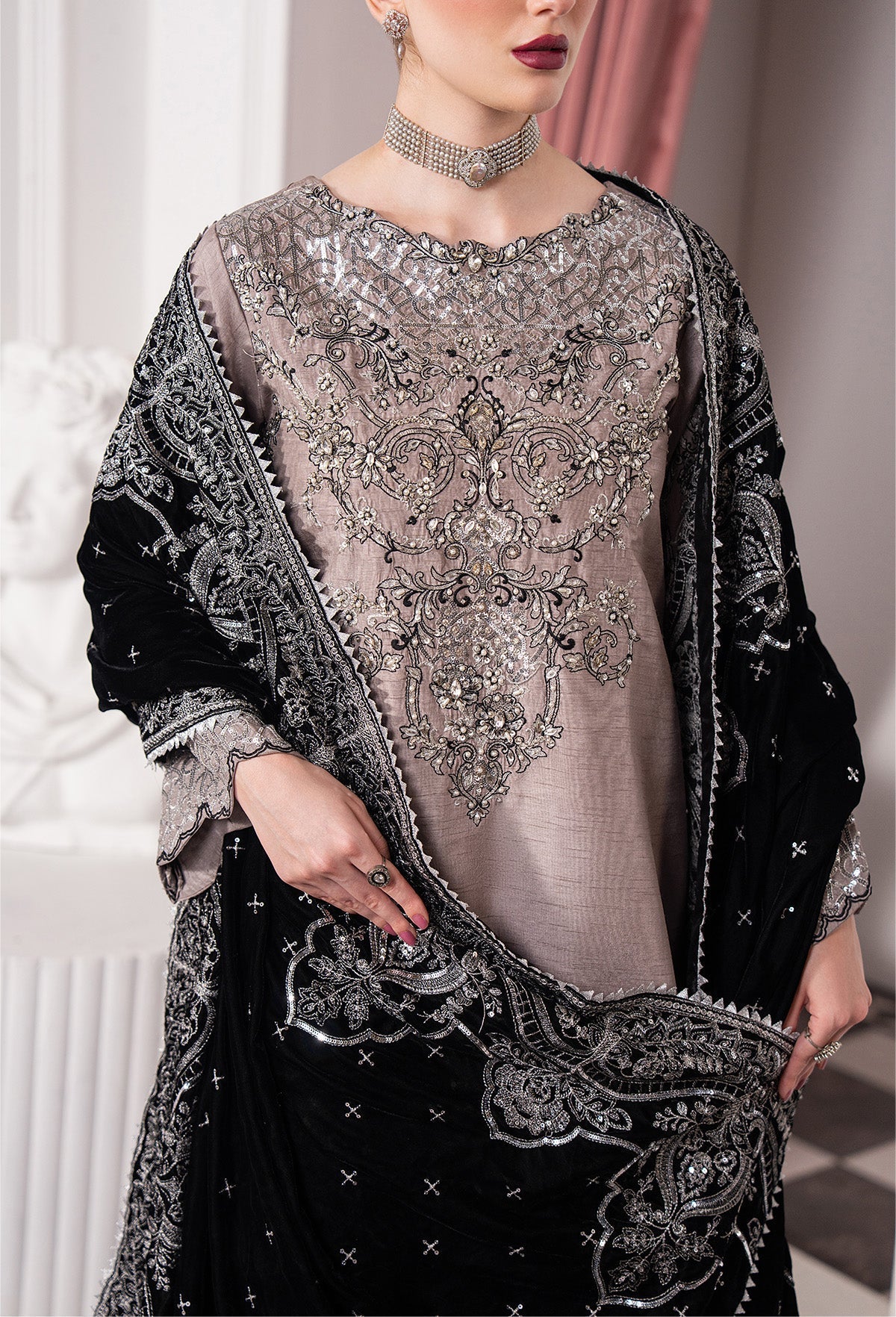 Raeesa Premium | Noirah Velvet | NV-007