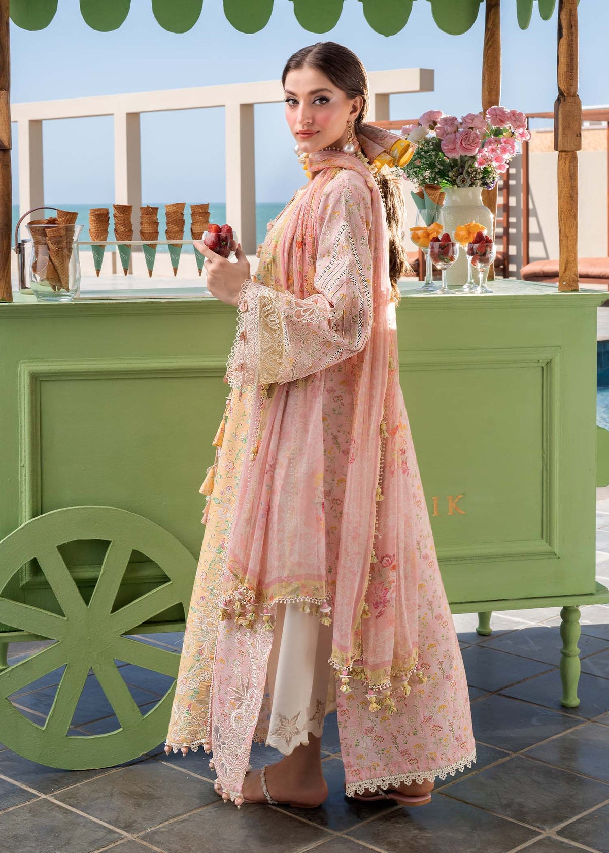 Kanwal Malik | Mira Summer Lawn 26 | Milaa