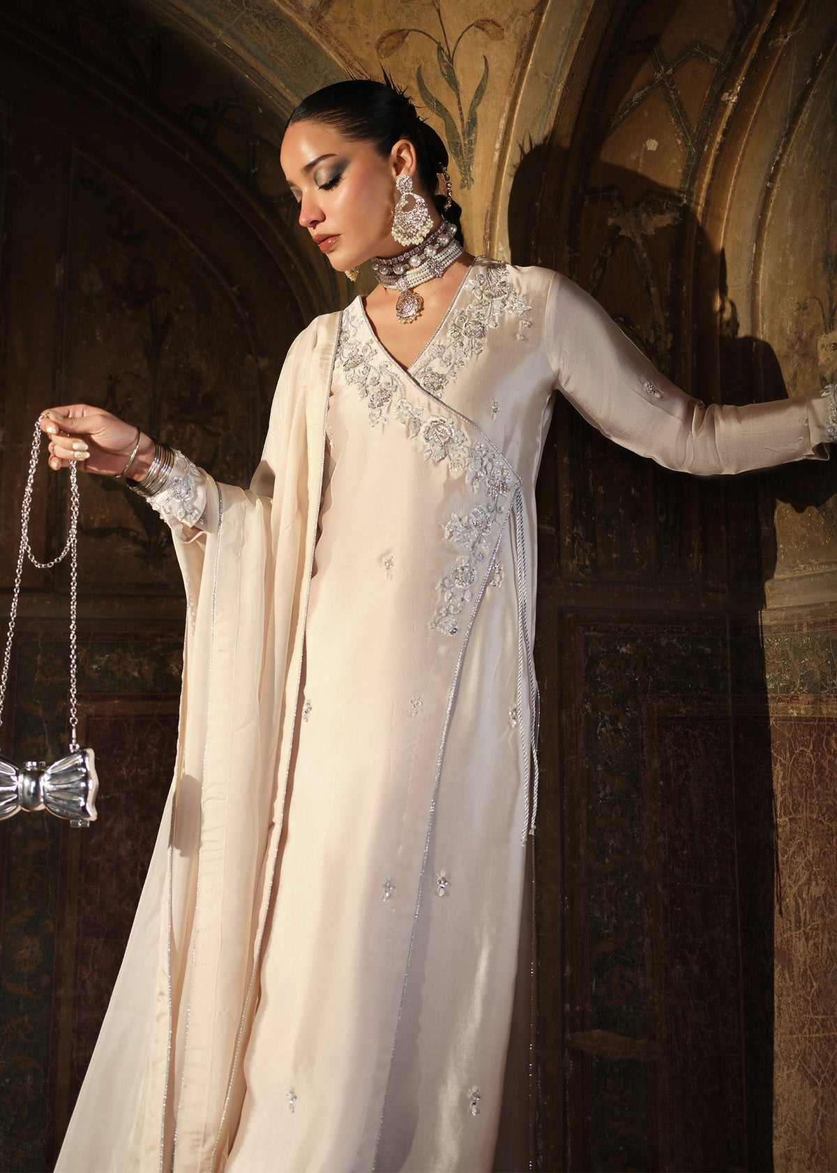 Mahum Asad | Silence She Enters | White Noise