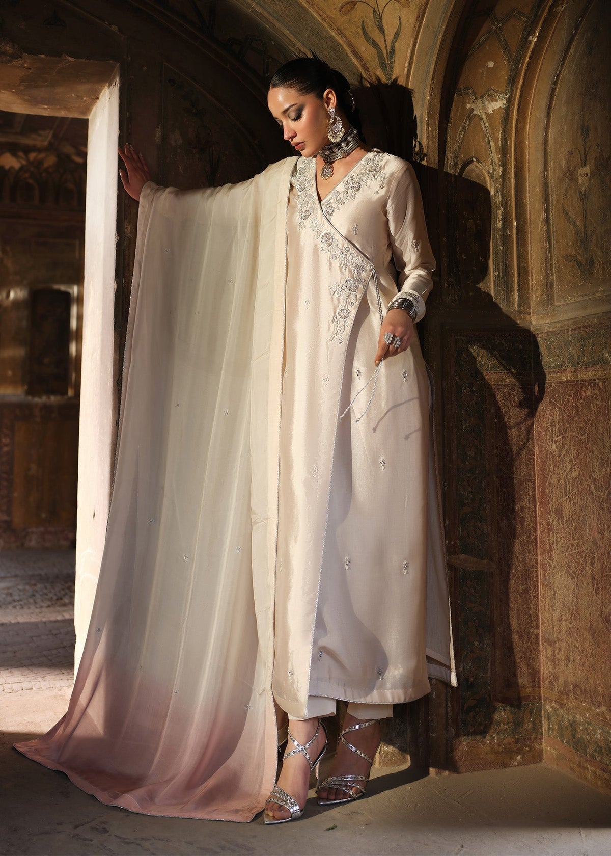 Mahum Asad | Silence She Enters | White Noise