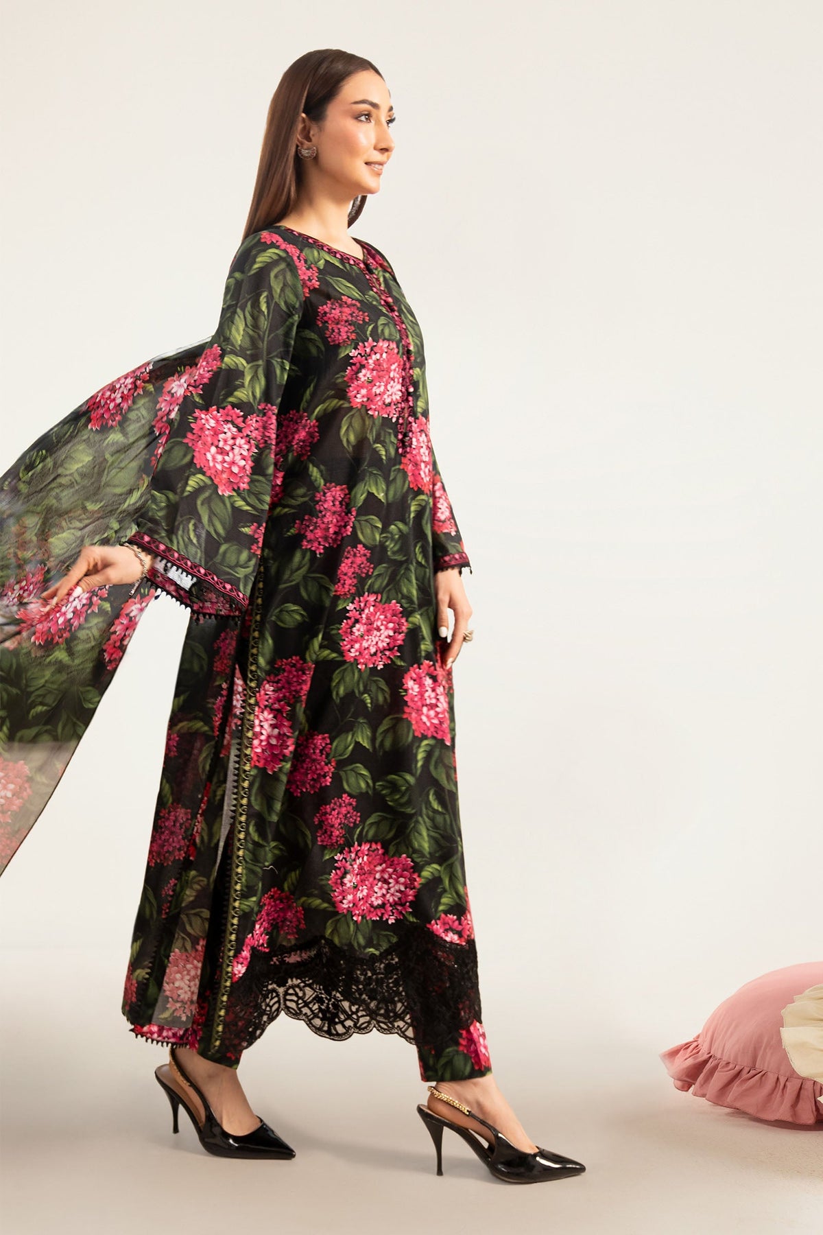Maria B | Luxury Pret Pre Fall | DW-PF26-15-Black