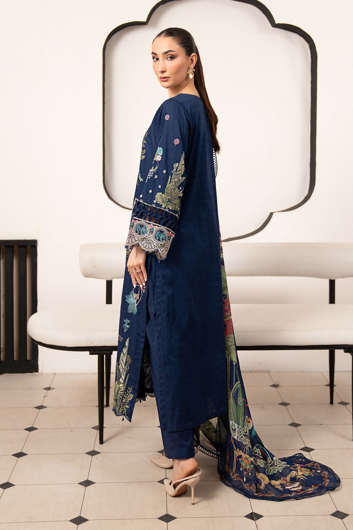 Maria B | Luxury Pret Pre Fall | DW-EA26-11-Blue