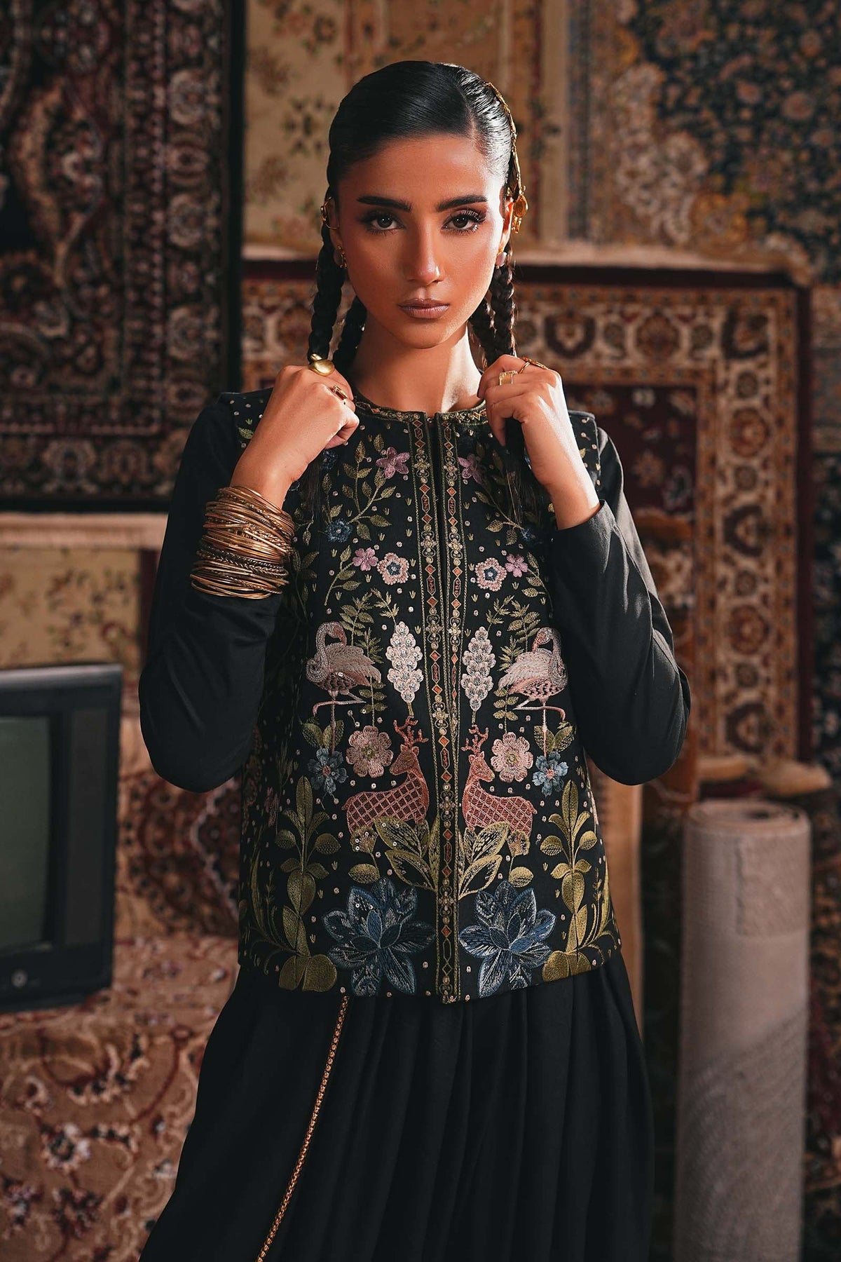 Maria B | Luxury Pret Winter 25 | DW-W25-81