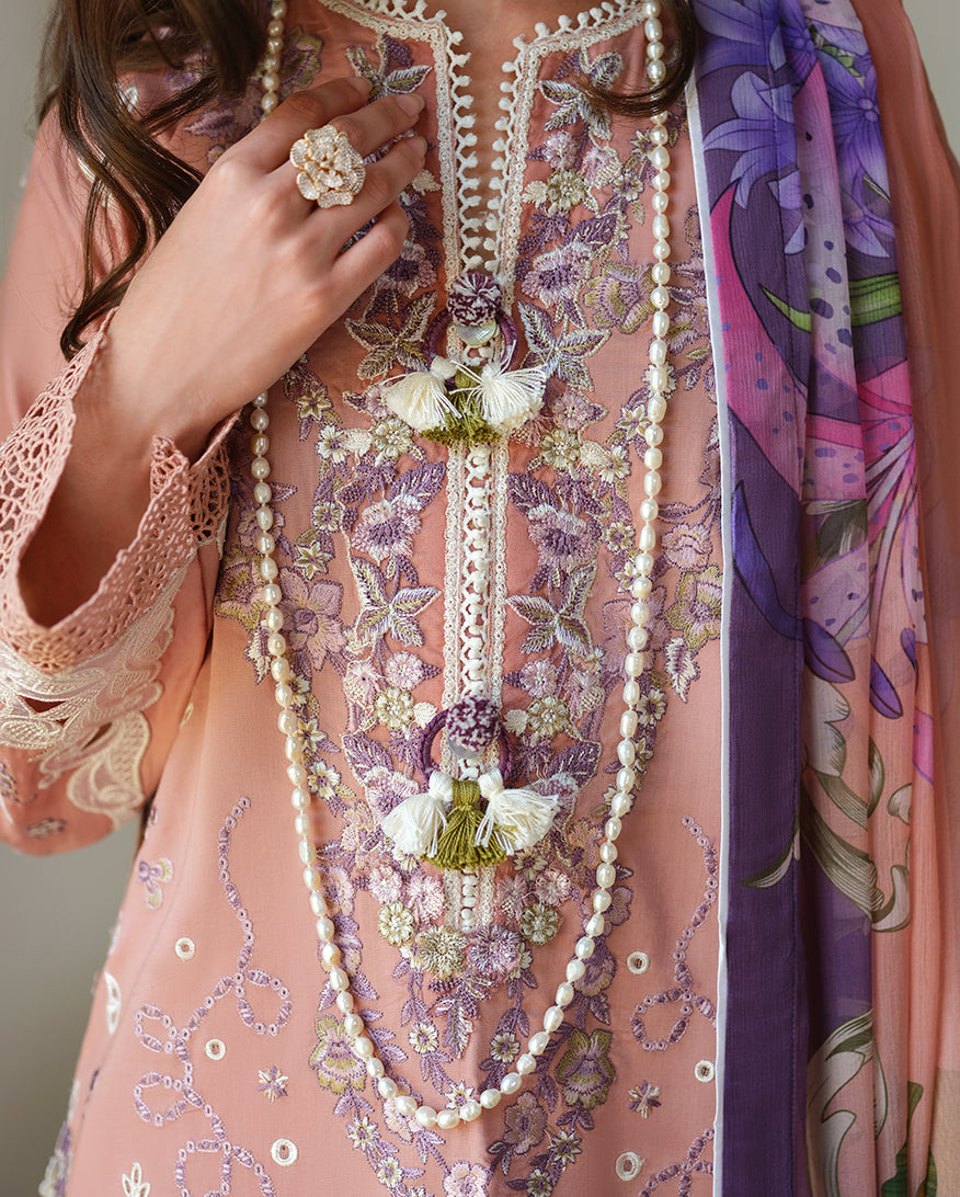 Mushq | Amoi Luxury Lawn | Daisy Chain