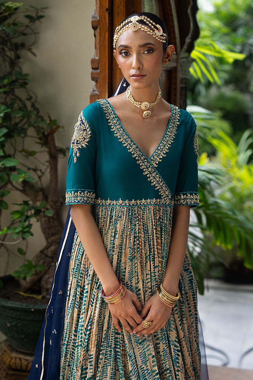 Deepak Perwani | Jaipur Heritage Wedding Wear | Ktd4119