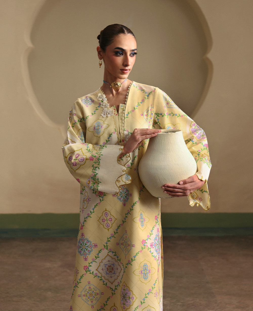 Republic Womenswear | Neoma Essential Basic Pret 26 |Lirenne