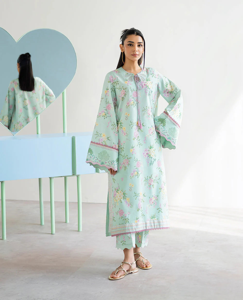 Republic Womenswear | Essentials 25 | ES-185