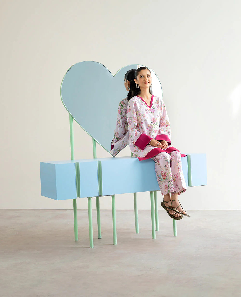 Republic Womenswear | Essentials 25 | ES-186