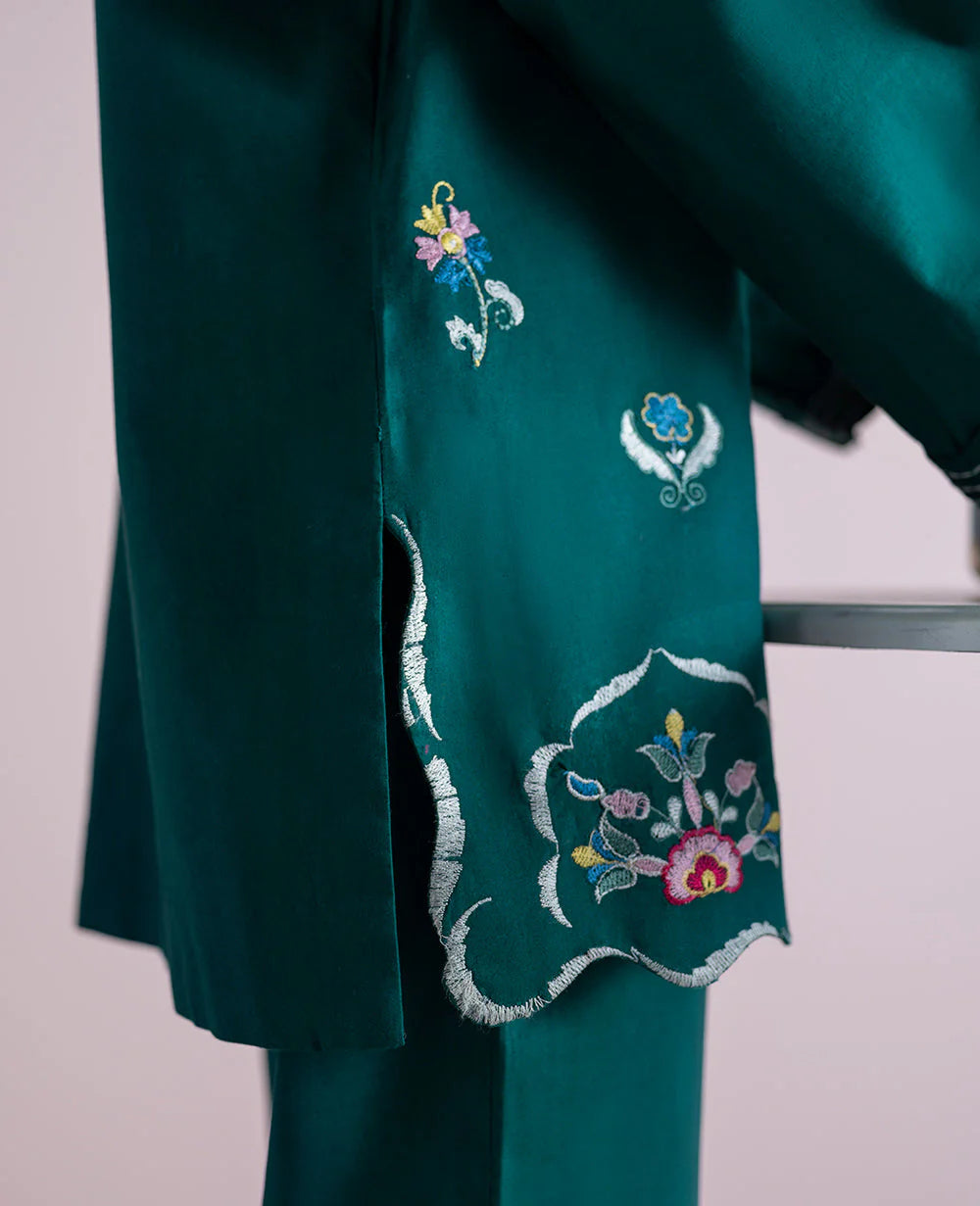 Republic Womenswear | Essentials 25 | ES-188