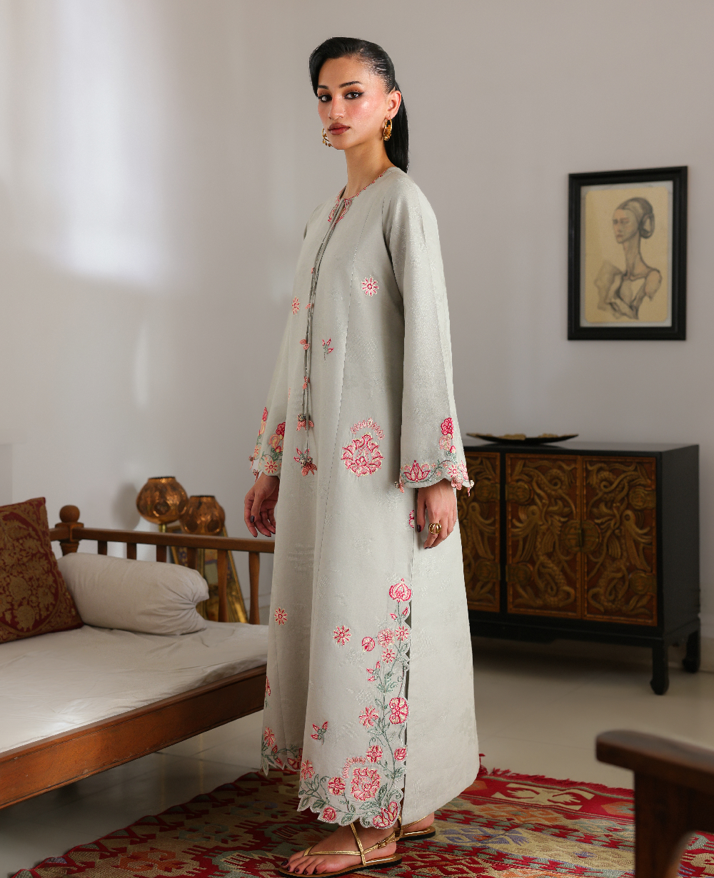 Republic Womenswear | Neonma Essential Pret 26 |Giselle