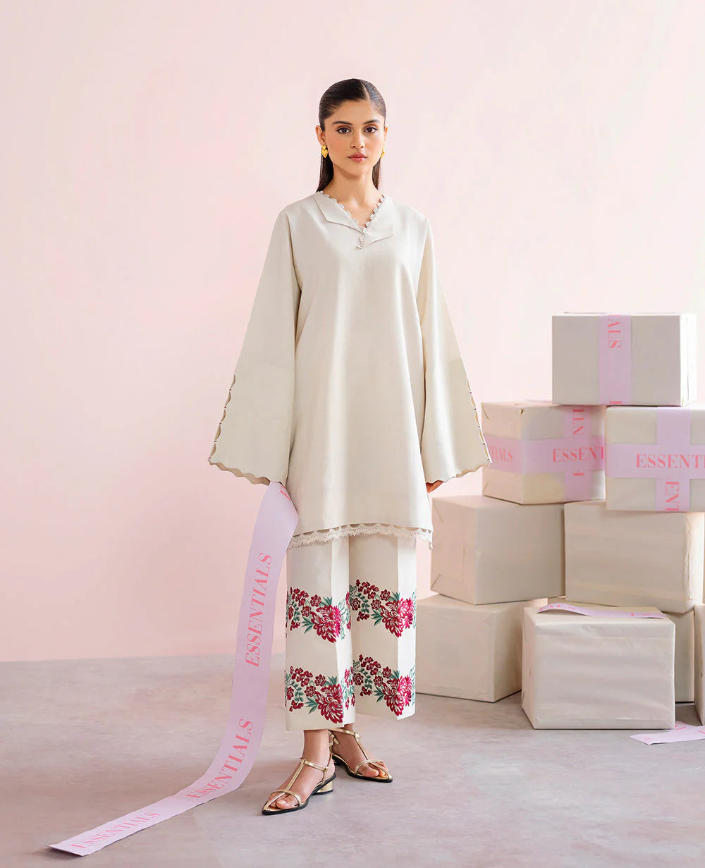 Republic Womenswear | Essentials 25 | ES-206
